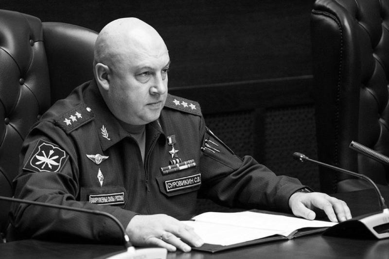 Vladimir Putin Kutsal Bir Savaş İstiyor, Ruslar da İstiyor mu?