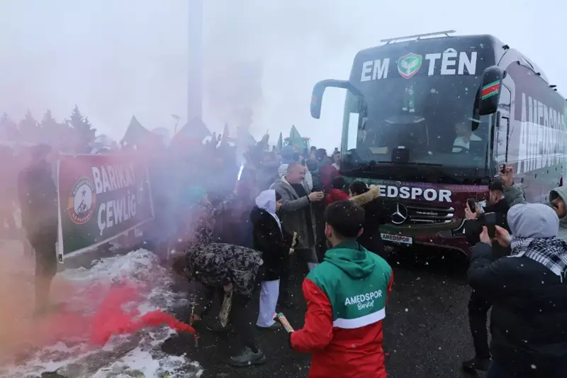 Amedspor: Kürt Sorununun Kendisi ve Temsili Arasındaki Eşik Üzerine
