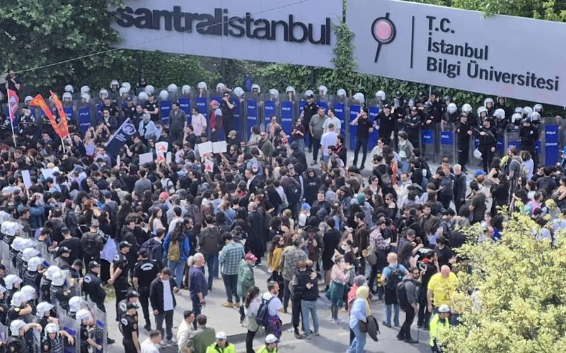 Tek İmza Cumhuriyeti’nde Üniversite: İstanbul Bilgi Üniversitesi