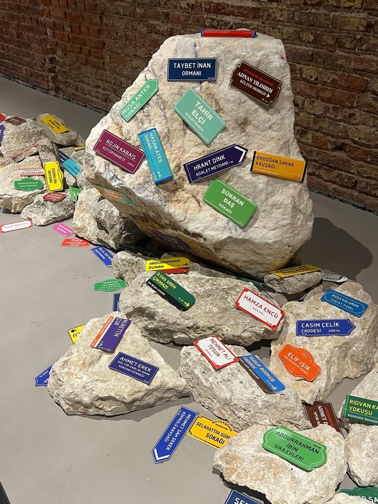 2020’ler Dağarcığımıza Dair Bir Not: Cicim Sarhoş ve Kayıp Alfabe