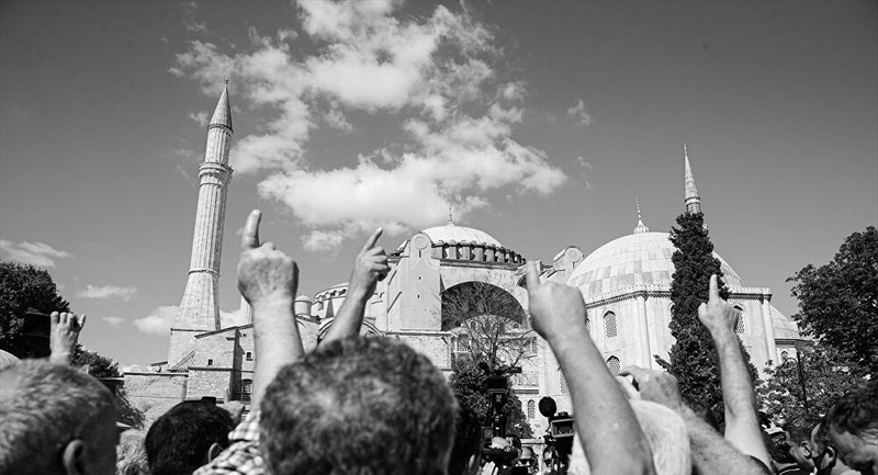 Ayasofya: Yas, Nostalji ve Beyhude Beklentiler
