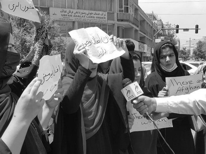 Afgan Kadınının "Yüz"ü, Dünyanın "Yüz"süzlüğü