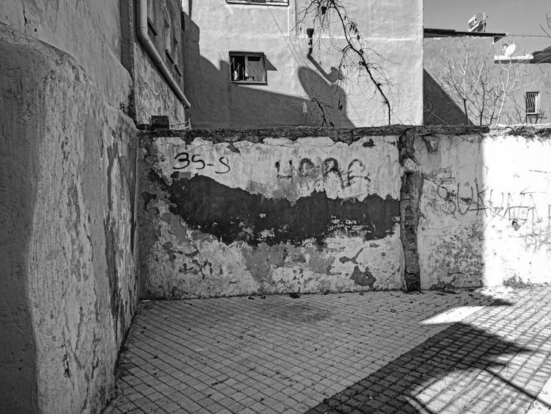 Sessizlik Sarmalı: 28 Ağustos 1952 İzmir Tütün Deposu Yangını