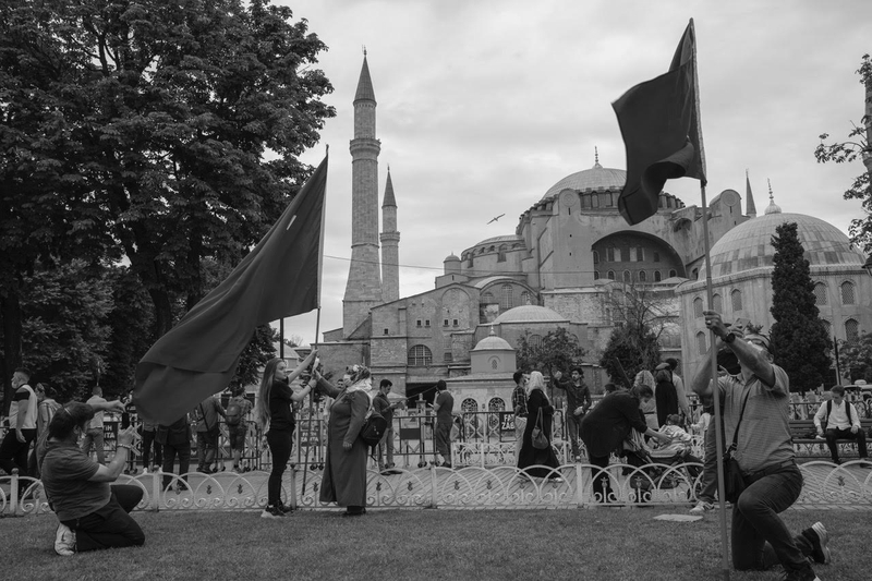 Ayasofya’da Çoklu İbadet